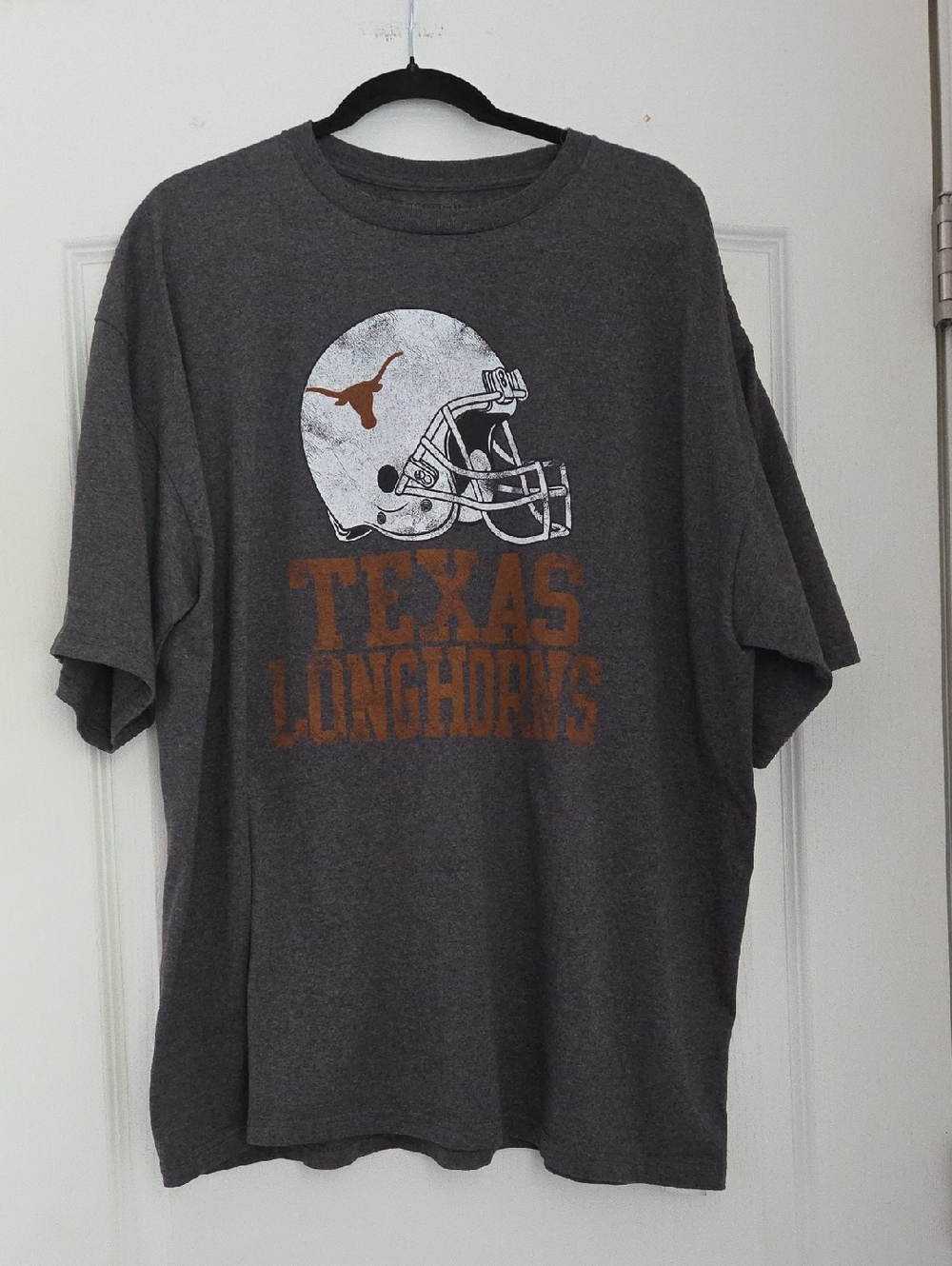 Mens 2XL Texas Longjorns Gray Crewneck Tee with White & Burnt Orange Bevo Logo